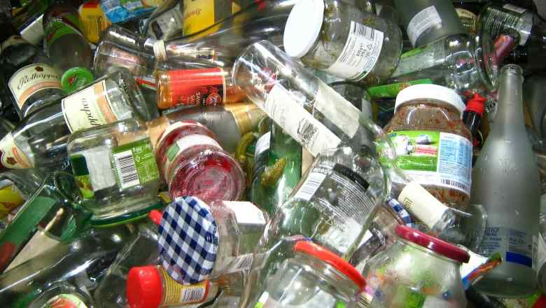 Građani Srbije žele da recikliraju – u akciji “Otpad odvoji, poklon osvoji” prikupljeno više od 6.000 staklenih flaša i tegli
