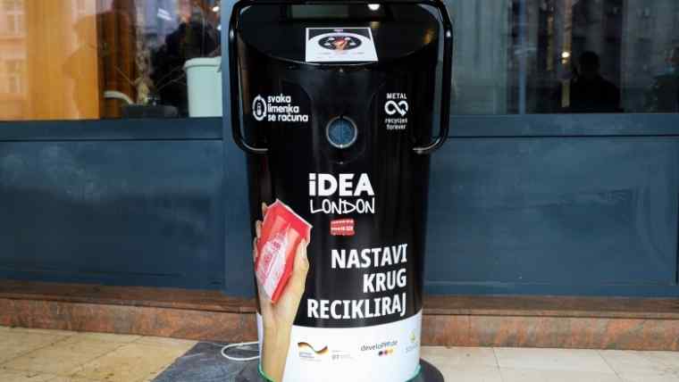Postavljena pametna presa za recikliranje limenki u centru Beograda
