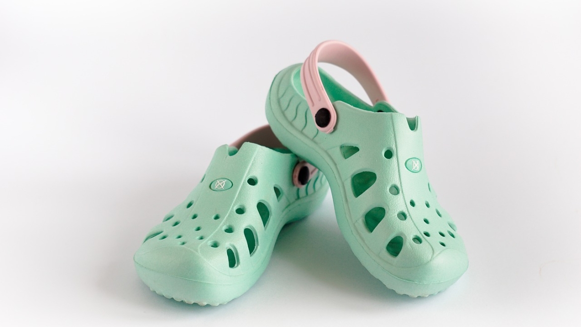 Amerikanci mogu da vrate staru Crocs obuću – Novi život “ružnih” papuča