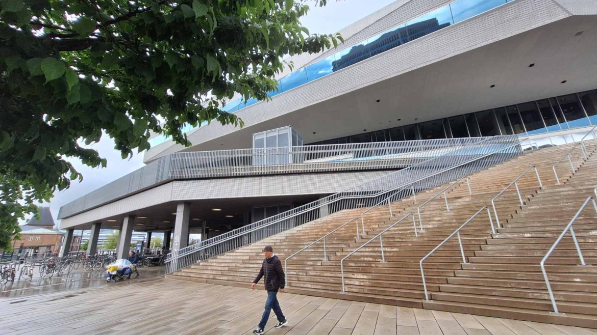 Posetili smo Dokk 1, najveći projekat u Orhusu, svetionik moderne i održive arhitekture – “Vuk” rasteruje galebove na krovu, roboti parkiraju automobile