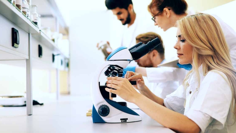 Novi test omogućava jednostavno otkrivanje nanoplastike