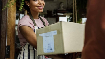 Američki potrošači vratiće robu u vrednosti od 850 milijardi dolara u 2025.