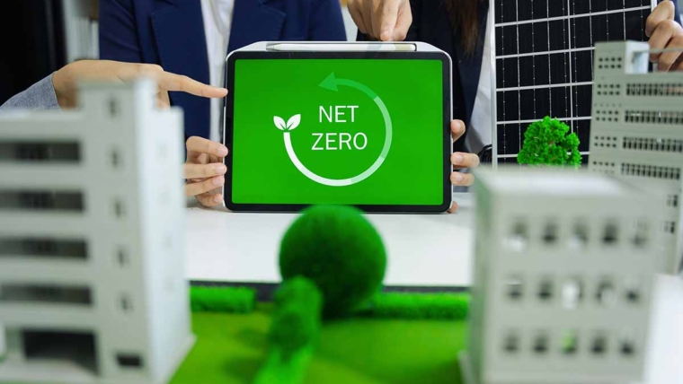 Više od 60% direktora veruje da će dostići neto nulte emisije do 2030. godine