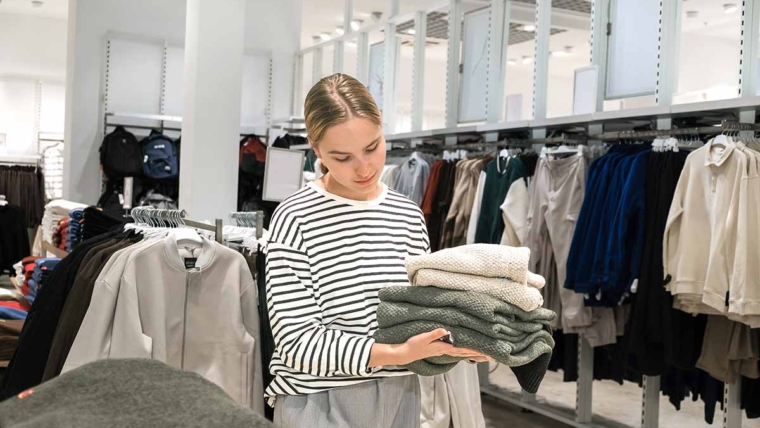 Nova pravila EU za sprečavanje uništavanja neprodate odeće i obuće