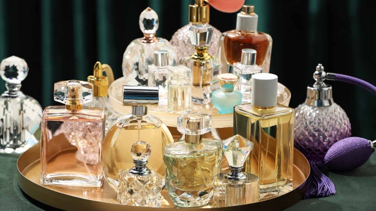 Selfridges poziva Britance da recikliraju bočice parfema