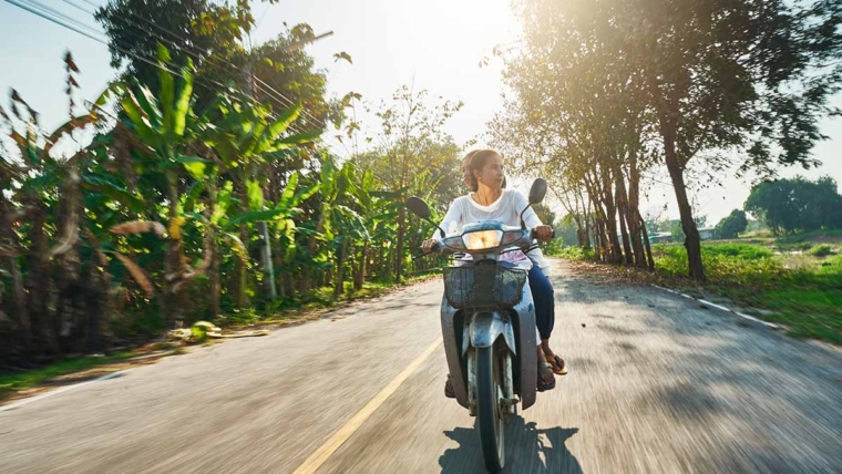 Bangkok pokrenuo projekat za prelazak moto-taksi vozača na električna vozila