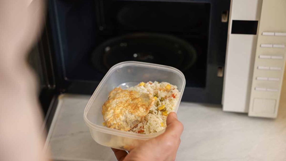 Da li je gotova hrana u plastičnim posudama zdrava?