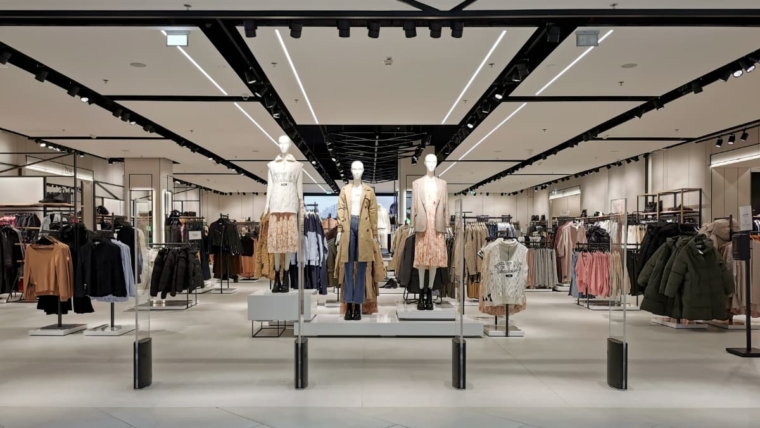 EU zabranila uništavanje neprodate odeće: kako reaguju Zara, H&M i Barberi